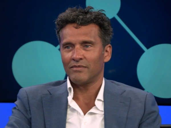 [Nederlands MediaNetwerk TV] Frank de Beun over groeien door data verzamelen, personalisatie en overnames